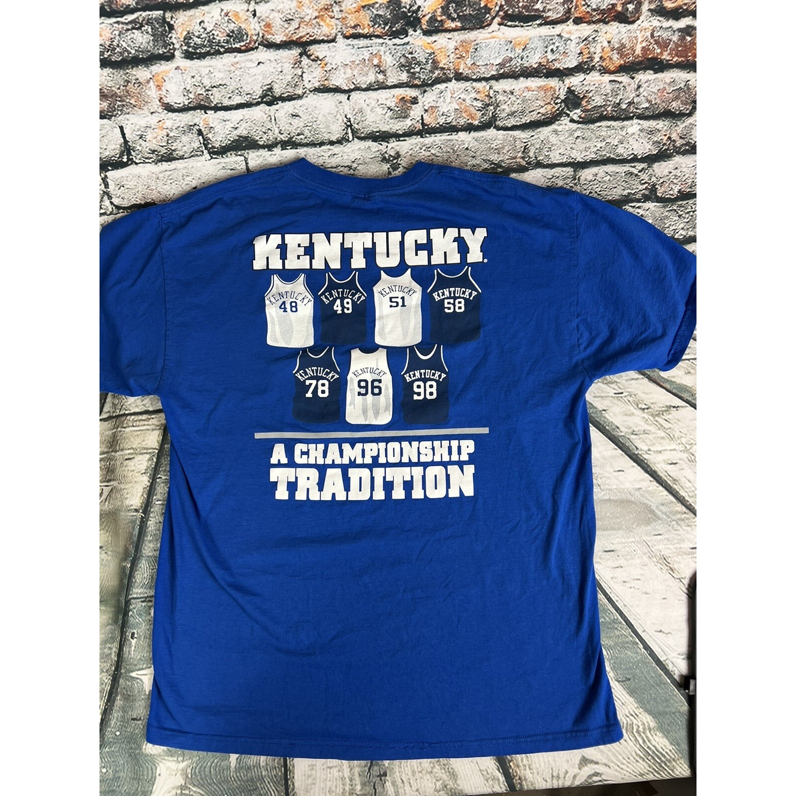 Univ Of Kentucky Wildcats A Championship Tradition Blue Xl